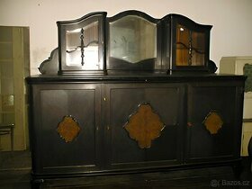 Starožitný příborník