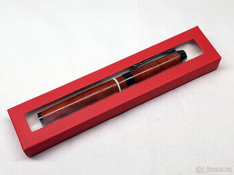 Dřevěné plnící pero