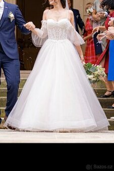 Elegantní svatební šaty