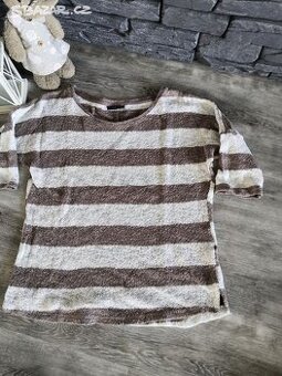 Dámský svetřík vel. S