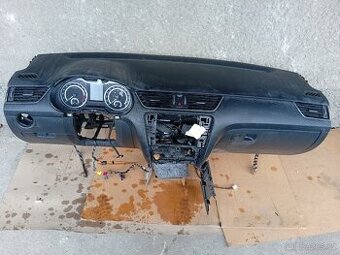 Palubní deska Octavia