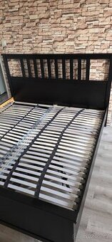 Manzelska postel Hemnes + rošty