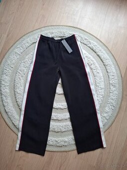 Černé kalhoty Calvin Klein - 1