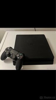 PlayStation 4 - 1