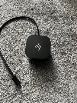 dokovací stanice HP plně funkční