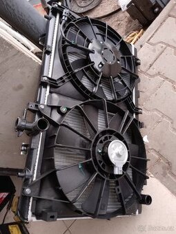 Chladicova stěna Suzuki sx4-nová