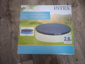 Krycí plachta na bazén