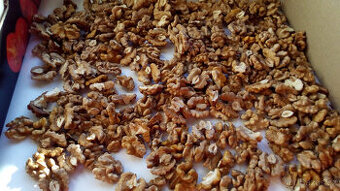 Vyloupané vlašské ořechy