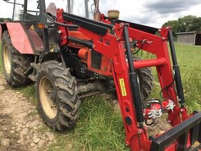 AKCE - Nový čelní nakladač TUR 5