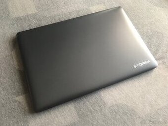 UMAX VisionBook N14R - notebook - černý