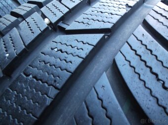 245/40/19 98W TOYO 2KS ZIMNÍ