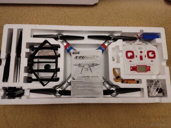 Kvadrokoptéra Syma X8G