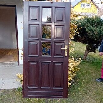 Vchodové dveře, dřevěné