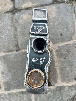 Historická kamera Meopta Admira 8F