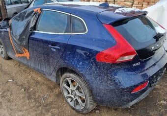 Volvo V40,2.0i,90kw,2016,78.000km,klimatizace