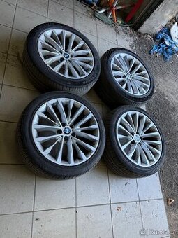 Prodám Alu kola 5x112 r18 BMW nové ventilky