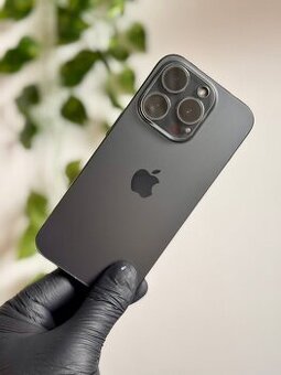 iPhone 15 Pro 256GB černá