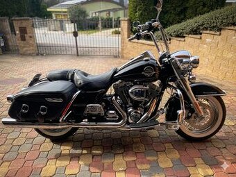 Harley-Davidson Road King Classic FLHR (2010)
