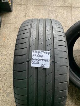 225/45 R18 95W GOODYEAR