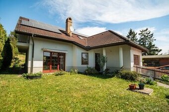 Pronájem rodinného domu 4+1, Stromovka, ev.č. 00107
