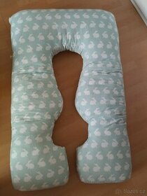 Těhotenský a kojící polštář