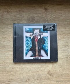 Madonna Madame X Limited Edition CD - 1