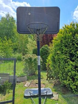Basketbalový zahradní kiš.