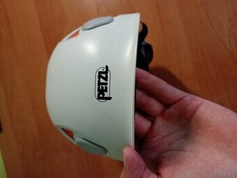 Horolezká helma Petzl - 1