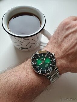 Oris Aquis Cal.400 41,5mm zelené s černou lunetou