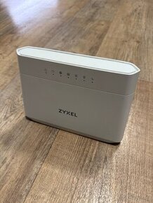 Modem Zyxel - 1