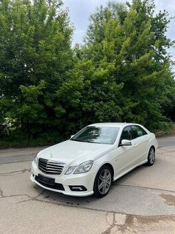 Mercedes Benz AMG E350