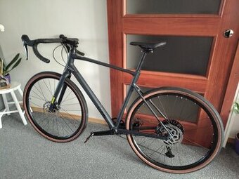 Gravel kolo Cube - 1