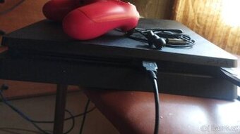 PlayStation 4 Slim 1TB