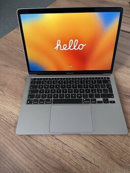 MacBook Air 13" M1 (16GB RAM / 512GB SSD) – výborný stav