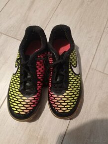Sálovky Nike vel 31 - 1