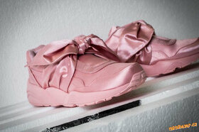 Růžové boty PUMA by Rihanna
