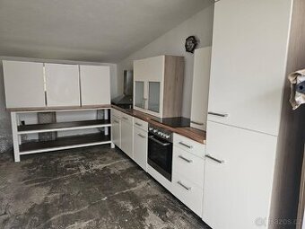 Kompletní kuchyně IMPULS vč. spotřebičů