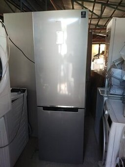 Prodám plně lednici značky SAMSUNG výška 180 cm-DOVEZU--