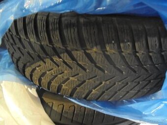 Zimní pneu 225/60R-18