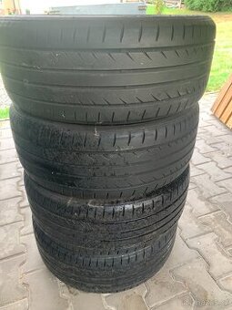 205/50/17 Toyo
