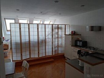 Pronájem podkrovního bytu 3+KK, 76 m2 - Praha - Žižkov