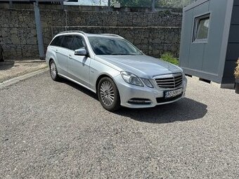 Mercedes-Benz E 220 2011