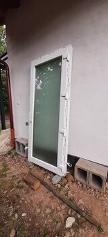 Dveře vchodové, trojsklo