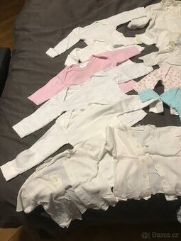 Oblečení pro novorozeně