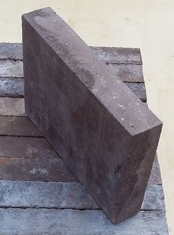 Magnezitové cihly 139 kusů