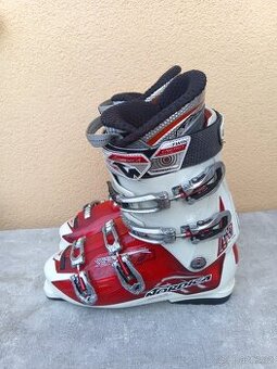 Lyžáky zn.NORDICA stélka 29 cm.