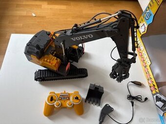 Siva GmbH Volvo licencovaný pásový bagr 3v1 5let ALZA,PC2800