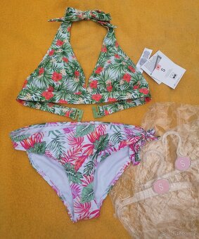 Nové dámské dvoudílné plavky bikiny