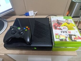 Xbox 360E 500Gb + 8her