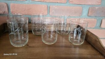 SKLENIČKY STAROŽITNÉ BROUŠENÉ SKLO- KRÁSNÝ MOTIV 6ks